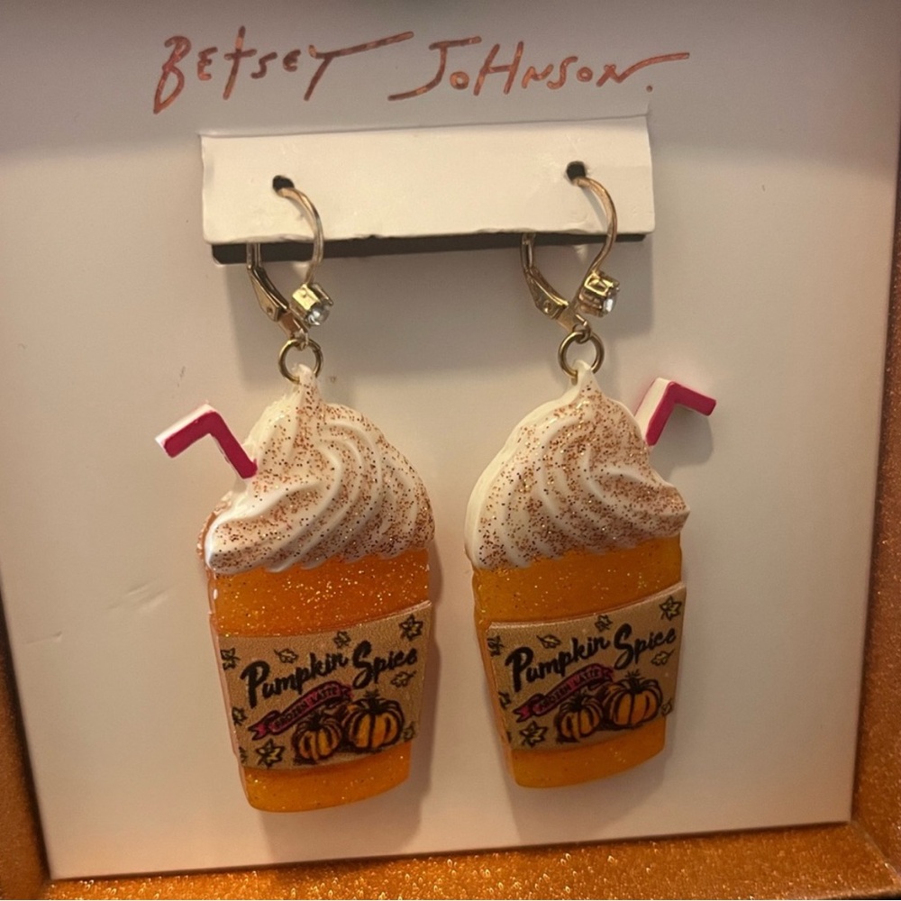 NWT/NWB Pumpkin Spice Latte Crystal Dangle Earrings Acrylic Fall